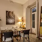 Konukevi Casa Janelas Com Vista Lisboa