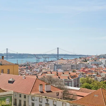 Konukevi Casa Janelas Com Vista Lisboa