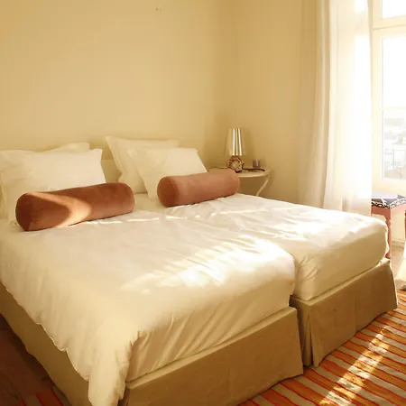 Konukevi Casa Janelas Com Vista 3*